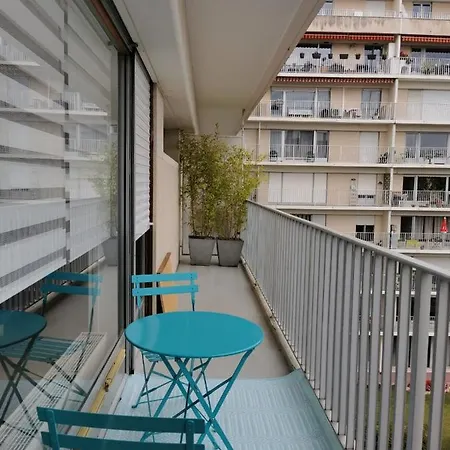 Apartment Centre Cathedrale Avec Balcon